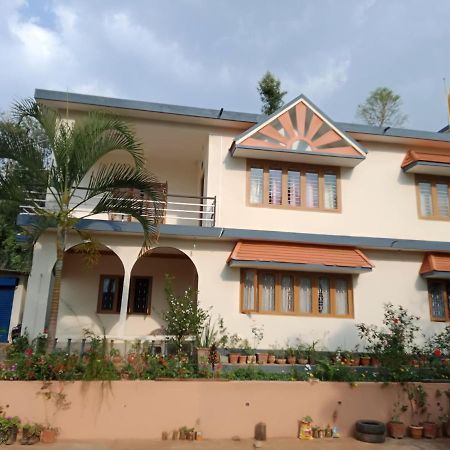 Krishna Kuteera Apartment Siddapura  Bagian luar foto