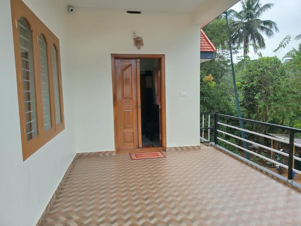 Krishna Kuteera Apartment Siddapura  Bagian luar foto