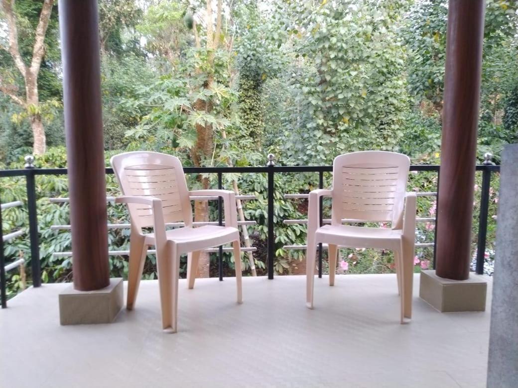 Krishna Kuteera Apartment Siddapura  Bagian luar foto